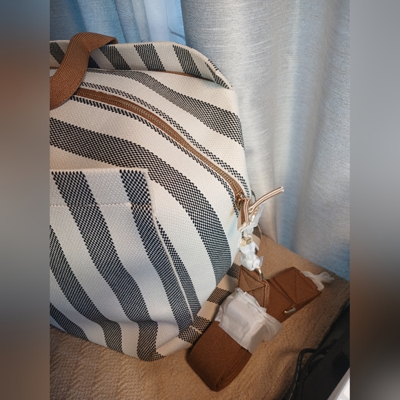 Rothy’s The Weekender in Cabana Stripe - Picture 4 of 6